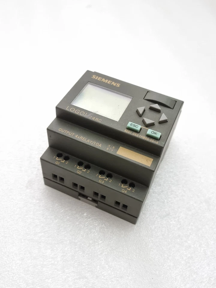 Siemens 6ED1052-1HB00-0BA5 Logo 24RC AC/DC24V Logic Module